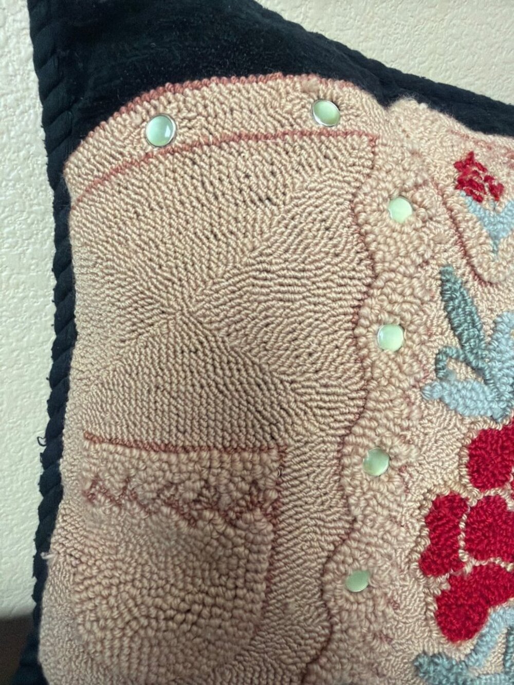 2001 Judi Boisson Hooked Accent Pillow Wool Blend Cowgirl Shirt 16" Folk Art - Picture 2 of 12